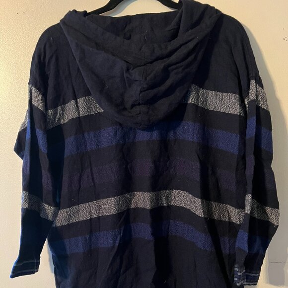 Lemlem 100% merino wool women's medium lilac hooded poncho shirt- Large - Picture 3 of 7